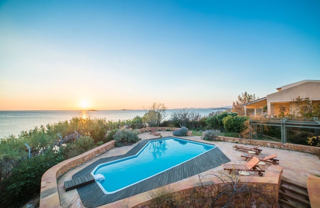 ATHENS BOHEME BEACHFRONT VILLA