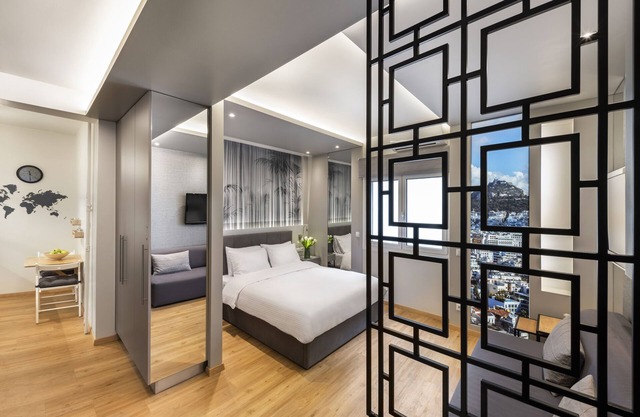 Athens Center Luxury Suite