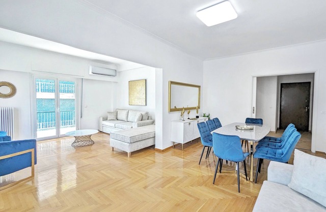 Athens Divas Velvet Gold Suite 46