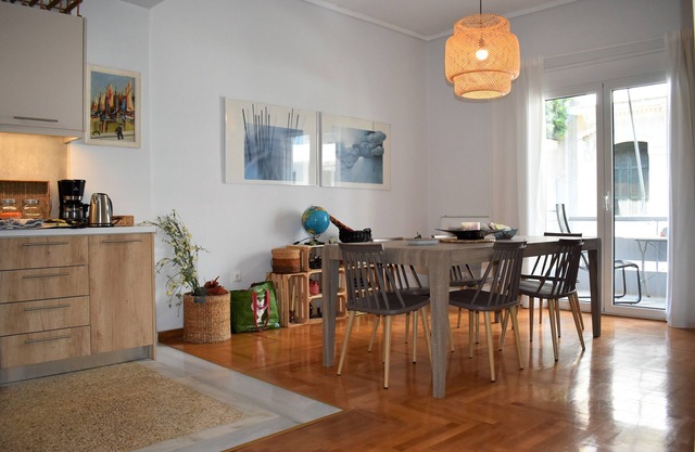Athens Downtown Boho Apartment 1 min from metro