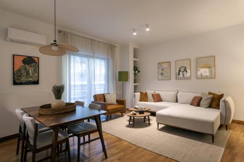 Athens Hidden Gem - Elegant 2 Bedroom Flat