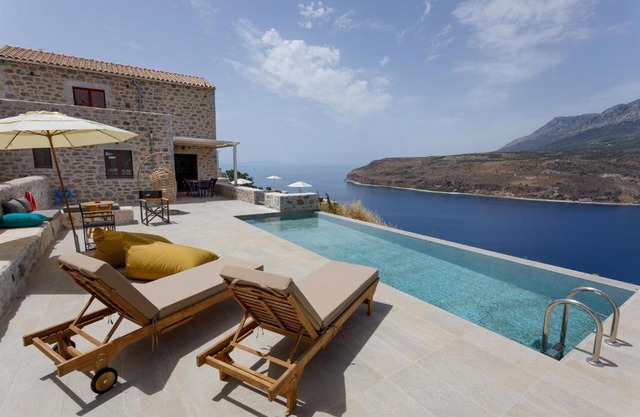 ATHINA-APEA Villas