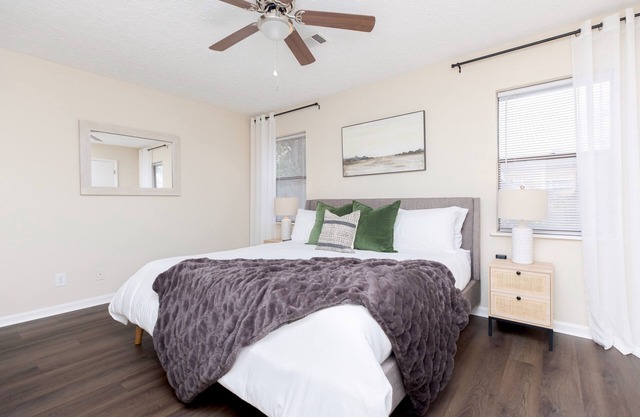 AtHome+1 Stay | 3BR Pet Friendly | Perry Fair