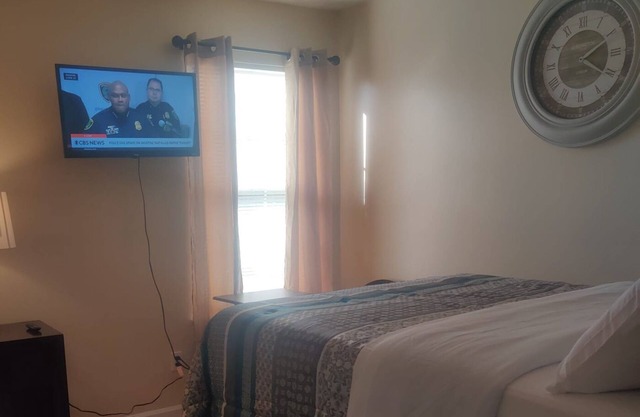 Atlanta Home Away, LLC