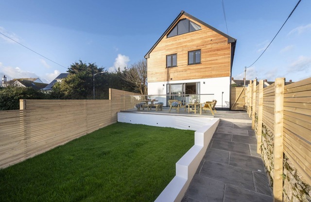 Atlantic Point - a house that sleeps 8 guests in 4 bedrooms