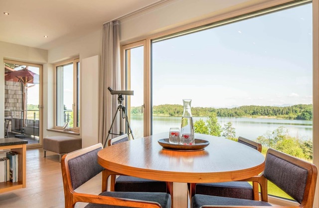 Atmos, 91 qm Obergeschoss, 2 separate Schlafzimmer, 2 Bäder