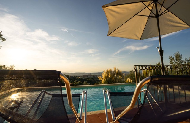 Attic in Villa with Swimming Pool near Assisi