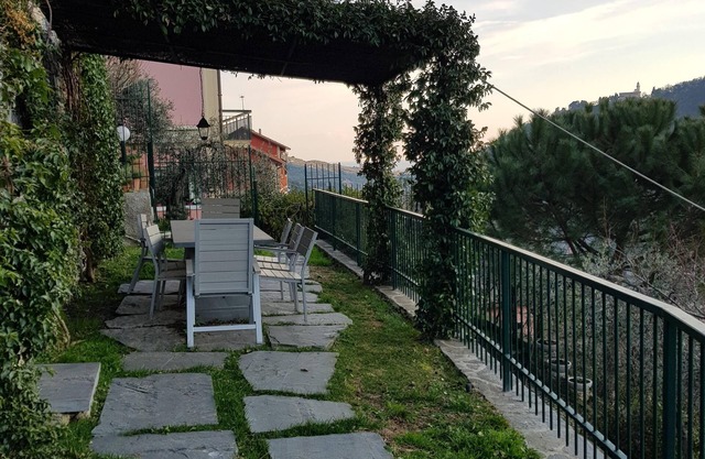 Attic Sole + Room Stelle near 5 Terre and Portofino