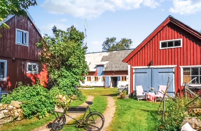 Attractive and comfortable apartment for a relaxing vacation in the middle of nature.