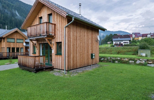 Attractive chalet with jacuzzi