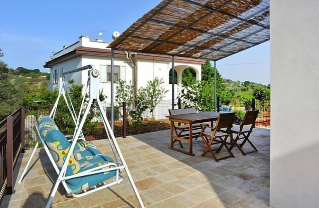 Attractive country house in Cisternino