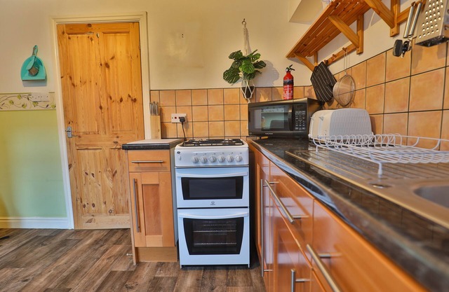 Attractive property in Hull, with excellent road links shops and eateries.