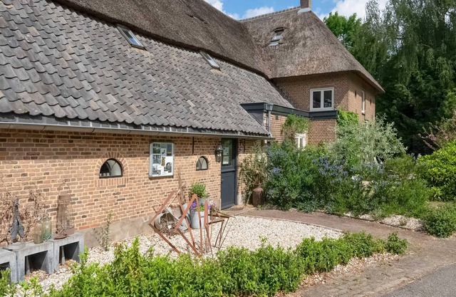 Attractive mansion in Vaassen with garden