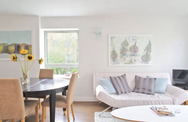 Attractive Quiet Flat in popular London Bridge neighbourhood