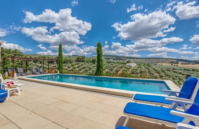 Attractive Villa in Montefrio with Private Pool