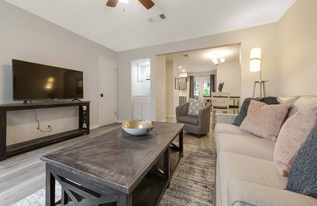 ATX 2-bedroom townhome