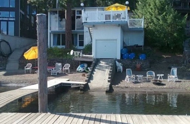 August now open for renting! Only 395. a night for entire cabin plus boat slip!
