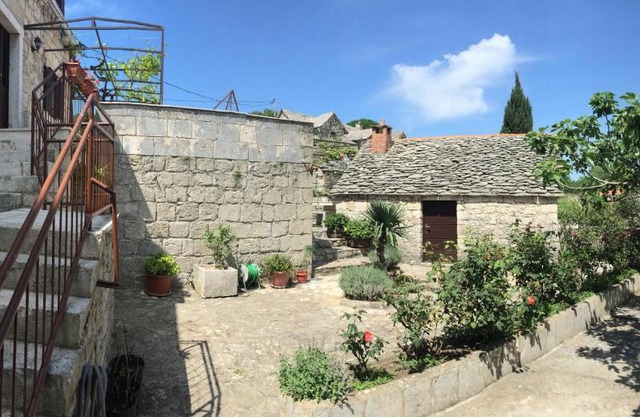Augustinovi Dvori