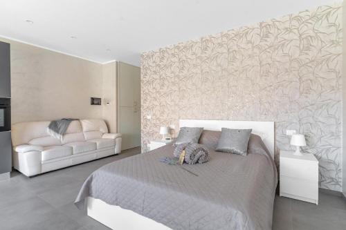 Aura Suite near Lake Garda