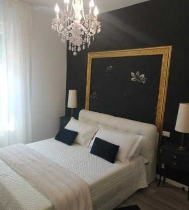 Aurora Flowers - Two rooms and free parking near center and train station