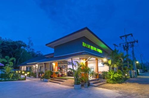 Aurora Villa