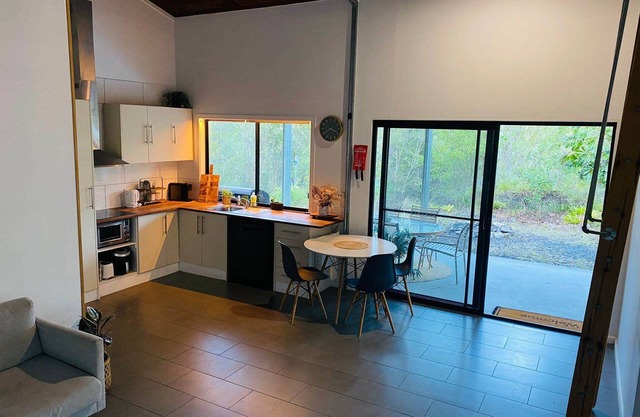 Austinville Hinterland Chalet