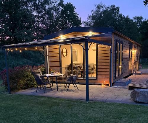 Auszeit am Alfsee, inklusive Dinopark und Indoorspielplatz