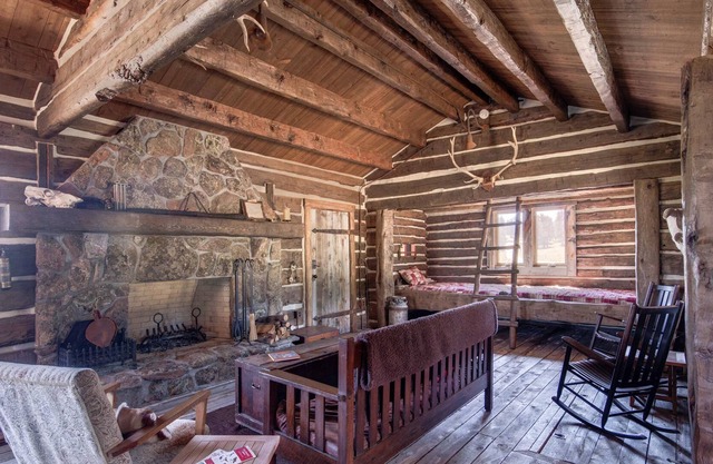 Authentic 1800's Cabin On A Beautiful 400+ Acre Mountain Ranch