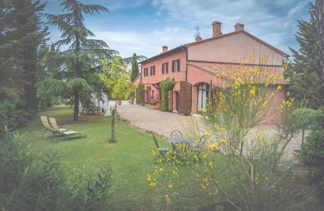 Authentic 1800's Villa with Amiata Mountain View