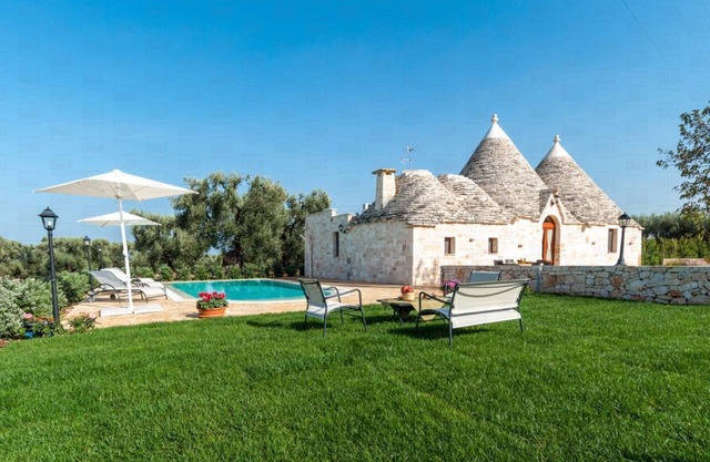 Authentic historic Trullo with pool