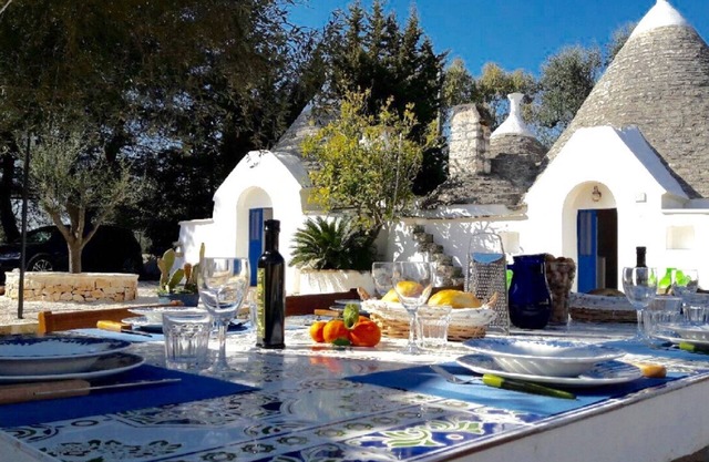 Authentic 18th century Trullo, ideal for families or friends group.