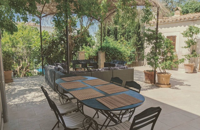 Authentic Mallorcan House with Pool & Garden