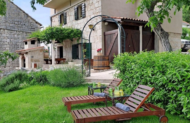 Authentic Stone House Lola