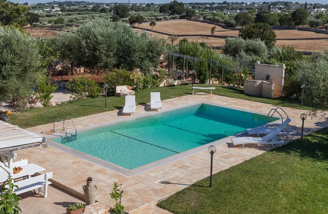 Authentic trullo- private pool- privacy