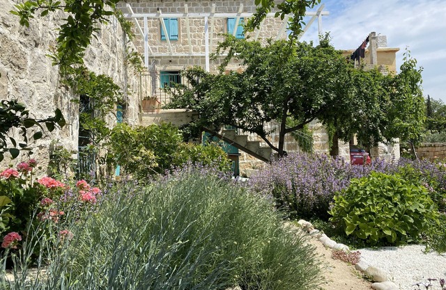 Authentic Villa with terrace- complete privacy