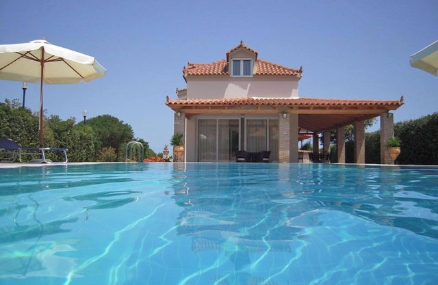 Authorized villa by the Greek National Tourism Organization (G.N.T.O.)