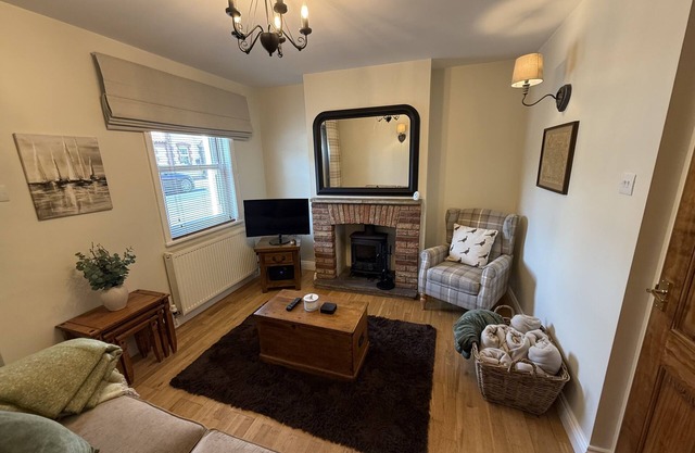 Autumn Cottage - Cosy Dog Friendly Cottage
