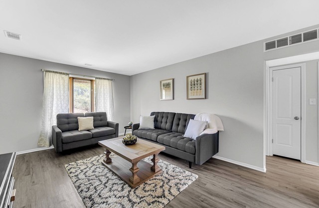 AVAIL 2/2/26- NEW 2BED CONDO by Hospital & Chicago