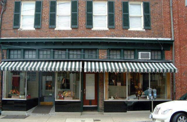 Available for Maryland Legislative Session 2024 ! Perfect location!