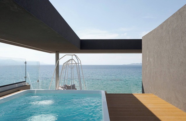 Avant Blue Boutique Hotel