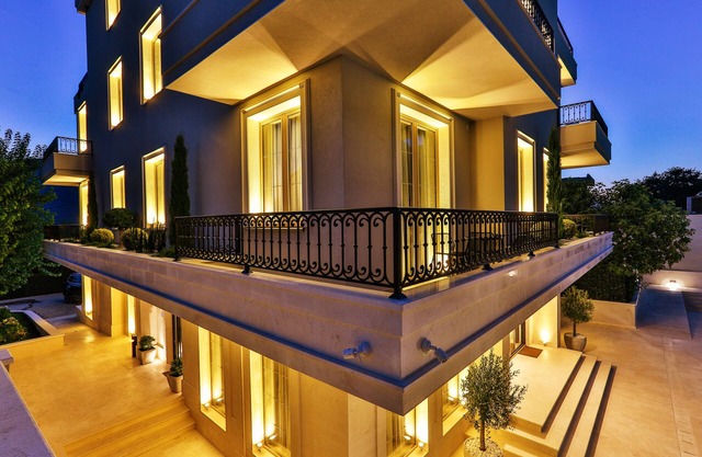 Avanti Hotel & Spa
