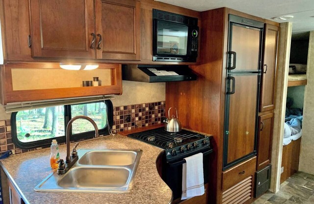 Avenger Oaks Guesthouse