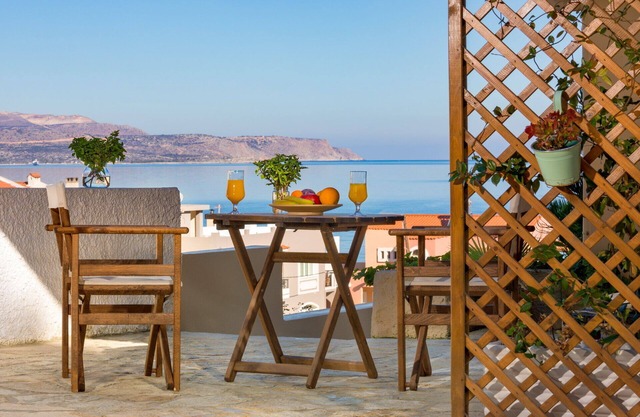 Avra Apartments - Levantes