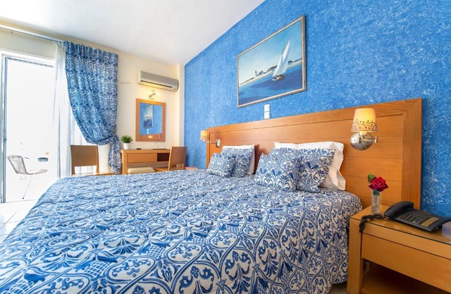 Avra Hotel