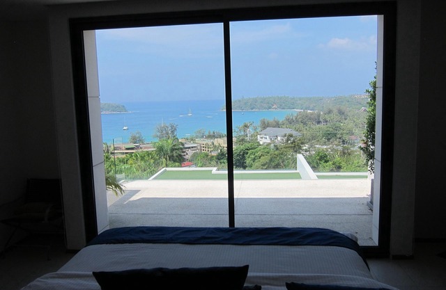 Award winning Luxury Contempo Spaci Apartment. Huge balcony stunning sea view
