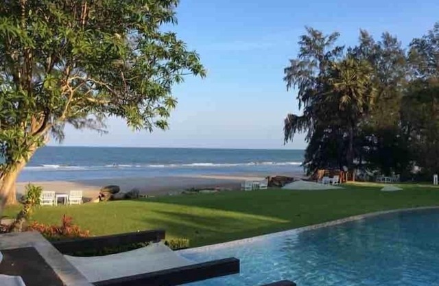 Away Baannubkluen beachfront condo @ hu