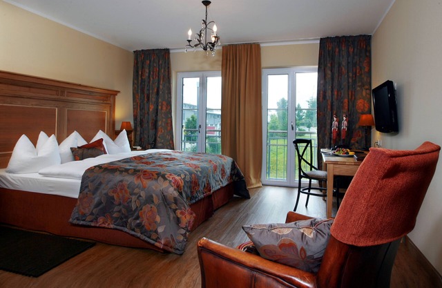 Away from the hustle and bustle and yet close to the city - with perfect transport links