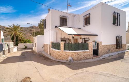 Awesome Apartment In Hortichuelas