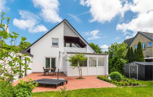 Awesome Apartment In Hasselberg