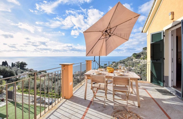 Awesome apartment in Recco with kitchen